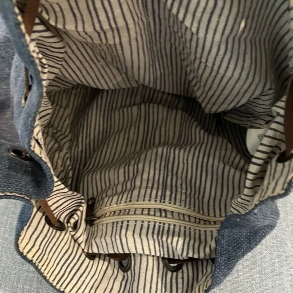 Roost drawstring backpack